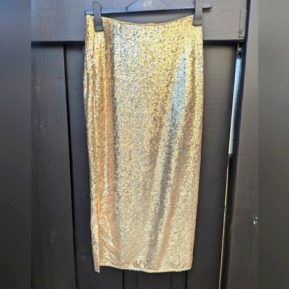 H&M Gold Sequin Pencil Skirt - Picture 3 of 4